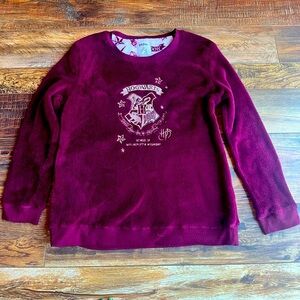 Harry Potter Hogwarts ladies size medium burgundy and gold plush sweatshirt